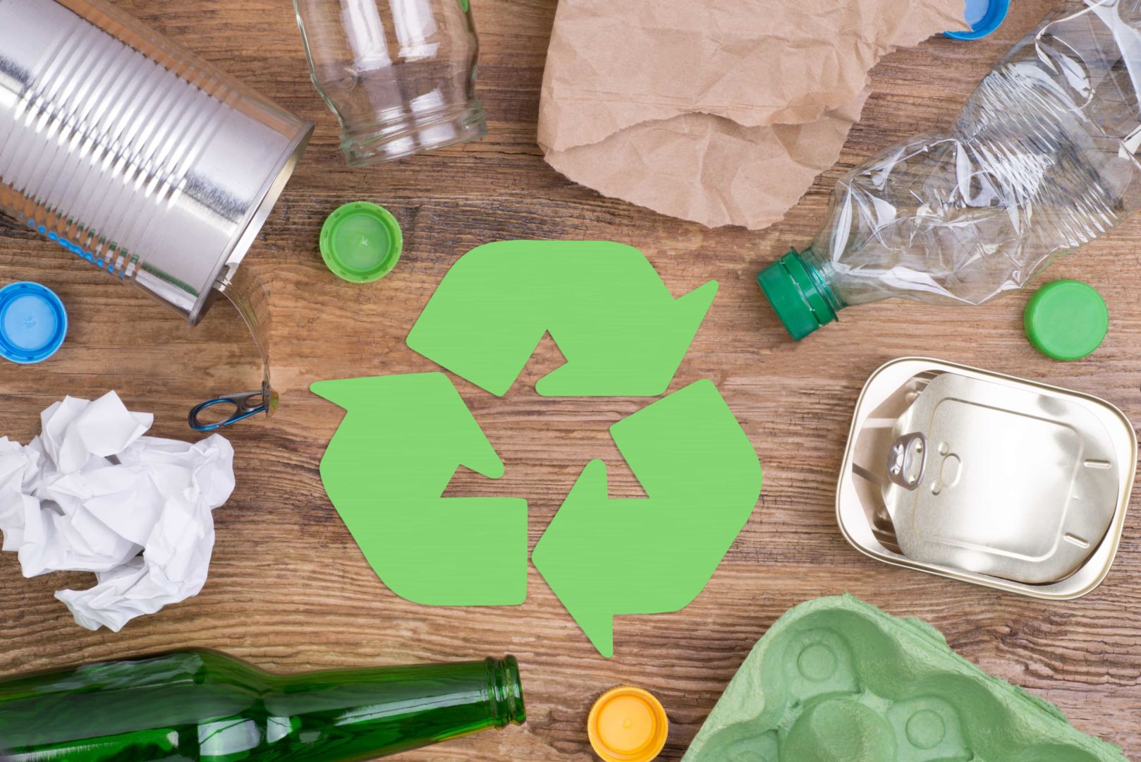 Productos para reciclar en contenedores
